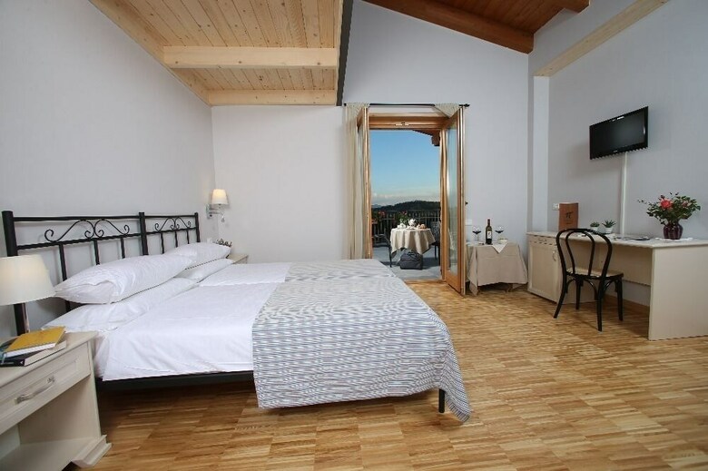 Bed & Breakfast Agriturismo Paraschos