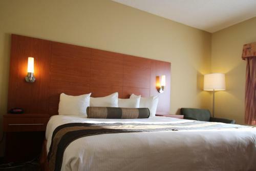 Hotel Quality Inn & Suites Hawkesbury