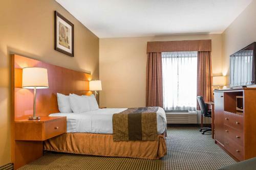 Hotel Quality Inn & Suites Hawkesbury