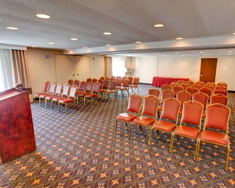 Hotel Comfort Inn Conference Center