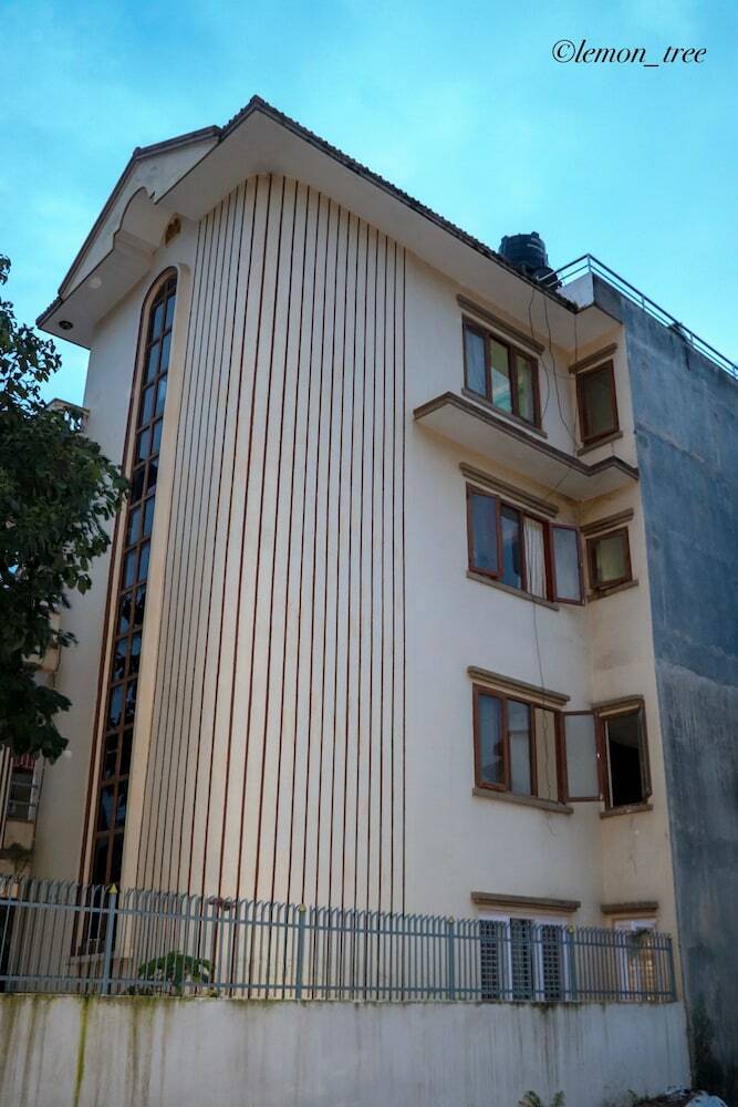 Lemon Tree Apartment And Homestay