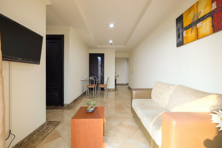 Spacious Riverside Pluit Apartment