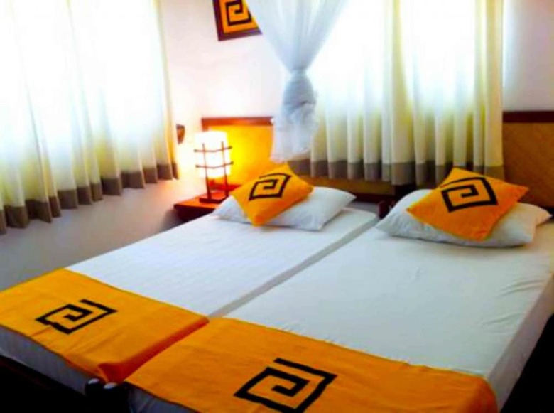 Villa Yoho Lagoonside Holiday Bungalow