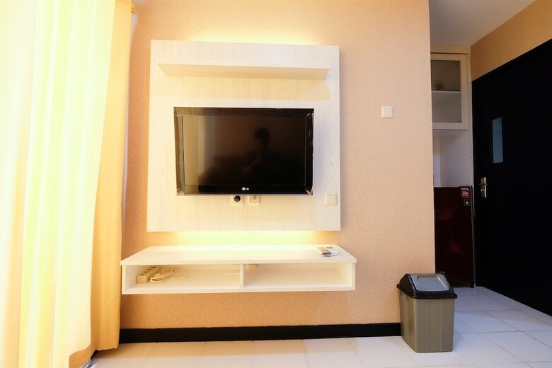 Homey Apartment @ Sentra Timur Residence