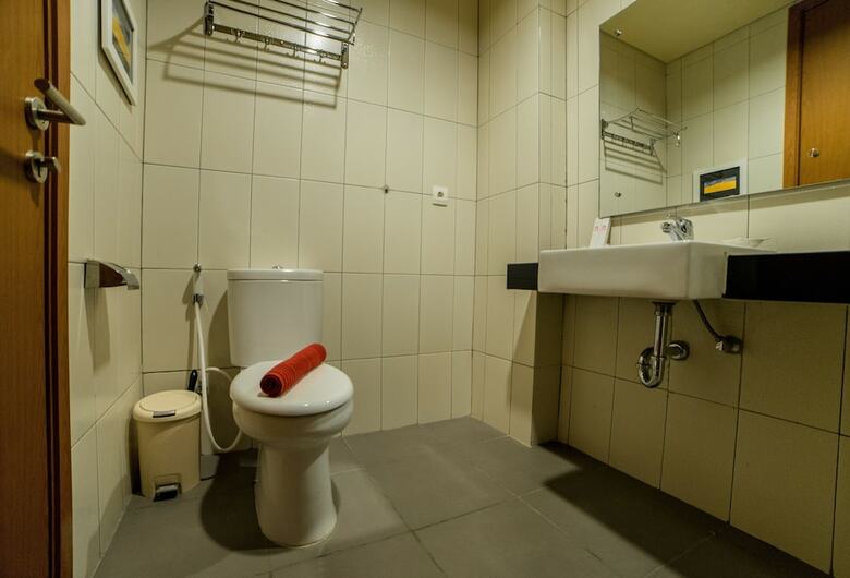 Mountain View Studio @ Dago Suites Apartment With Balcony