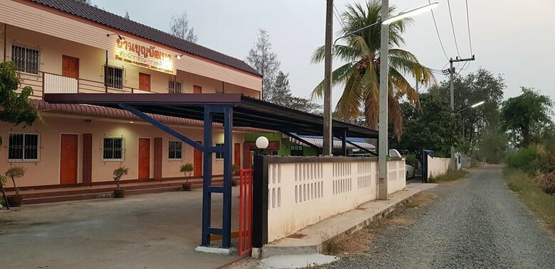 Hotel Ban Boonpattana