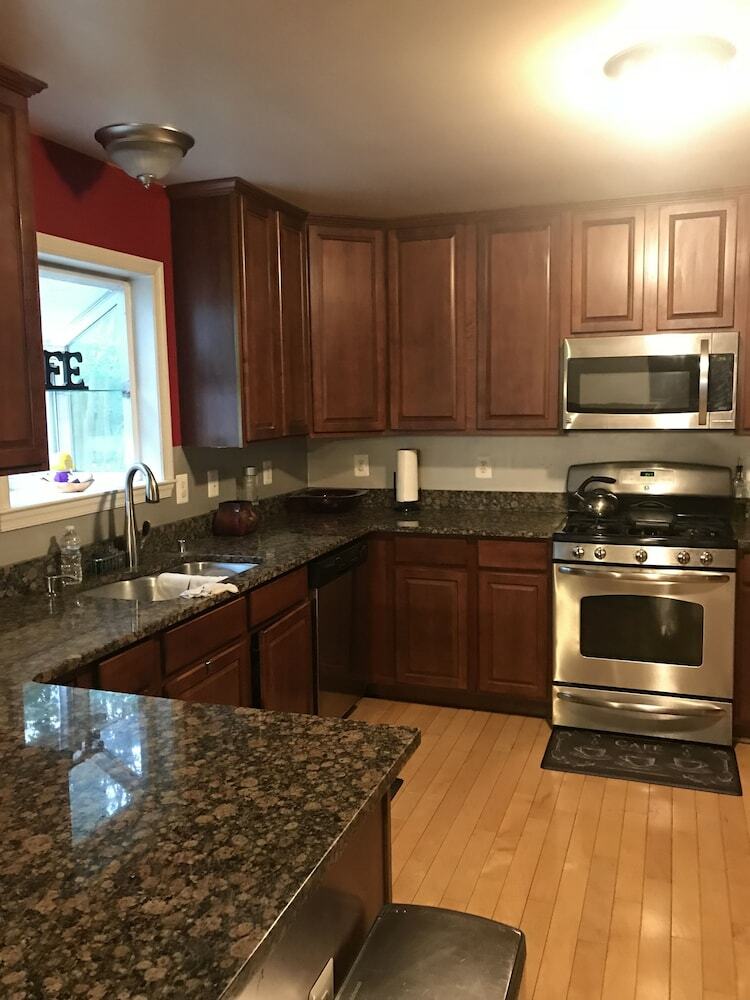 Villa Annapolis Home With Many Amenities
