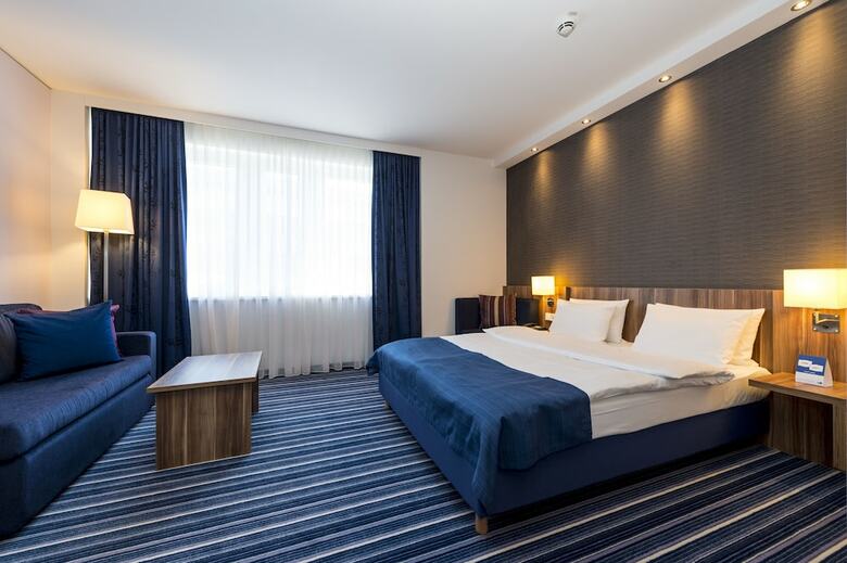 Hotel Holiday Inn Express Bremen Airport