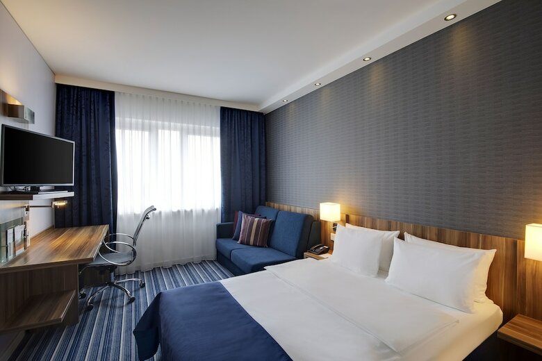 Hotel Holiday Inn Express Bremen Airport