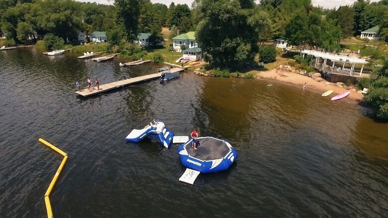 Elmhirst's Resort - On A Lake