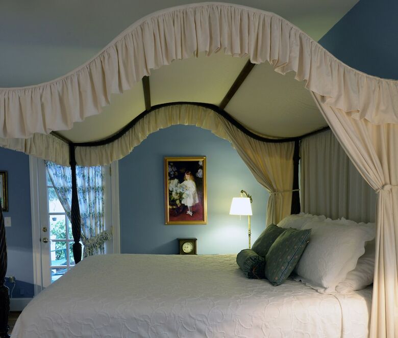Bed & Breakfast Inn At Monticello