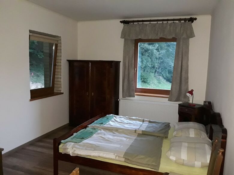 Hotel V�r�s-cser Vend�gh�z