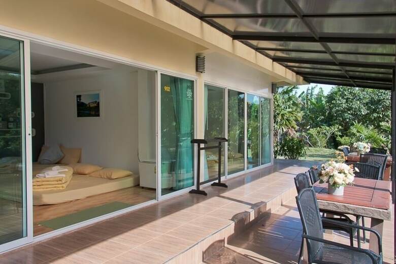 Hotel Akantuka Homestay