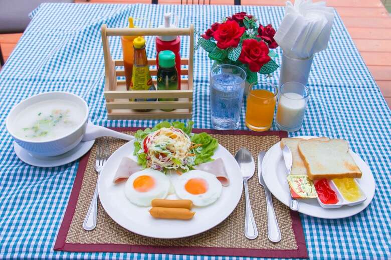 Hotel Akantuka Homestay