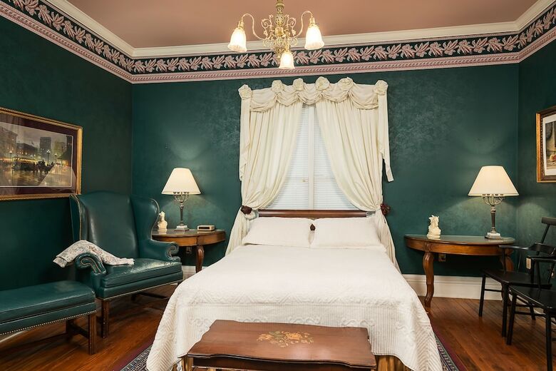 Bed & Breakfast Montgomery Inn Bnb