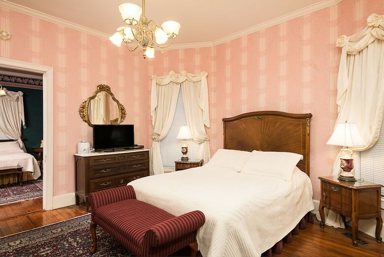 Bed & Breakfast Montgomery Inn Bnb