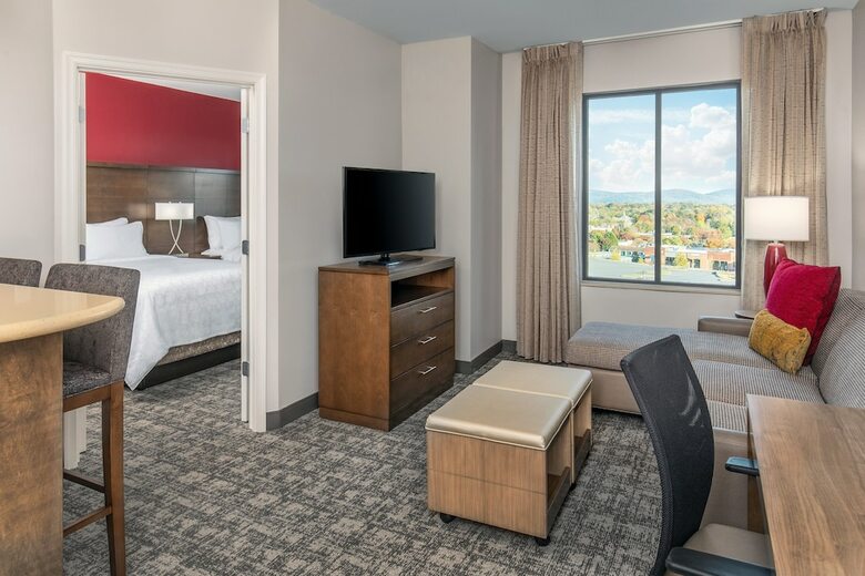 Hotel Staybridge Suites Charlottesville Airport