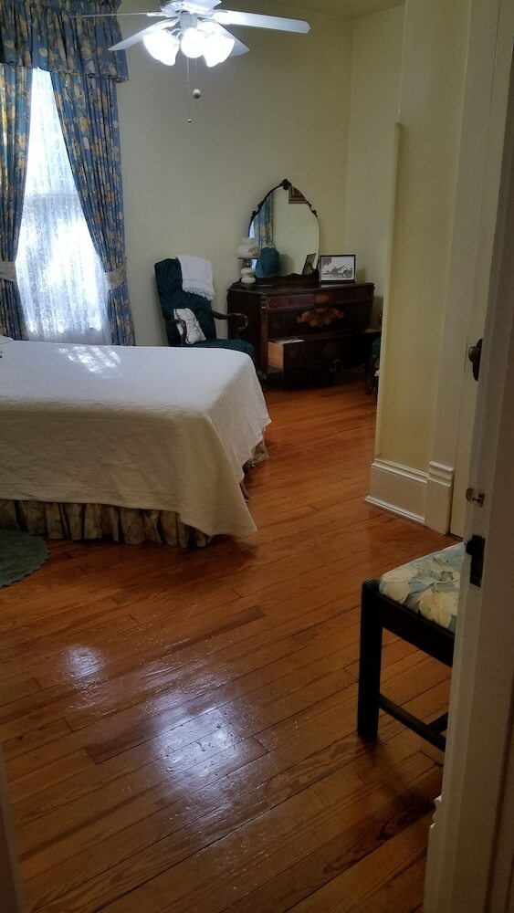 The Ivy - An English Bed & Breakfast