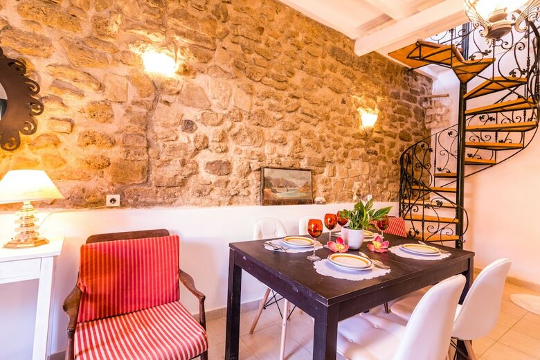 Apartamentos Nina's Traditional House By Konnect