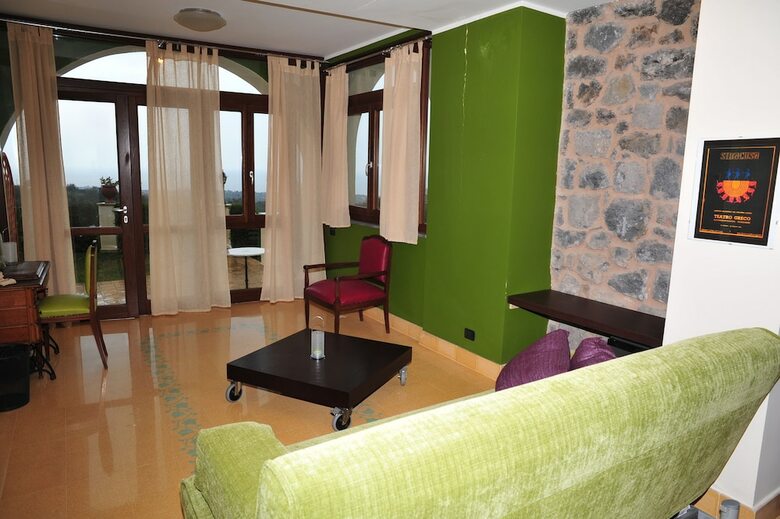 Agroturismo Tenuta Santa Tecla