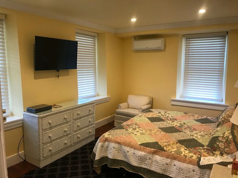 Hotel Stottsville Inn