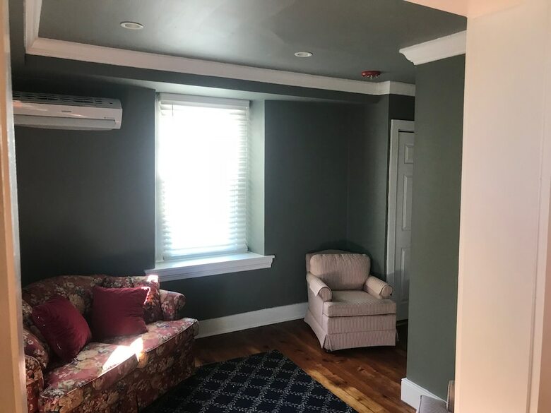 Hotel Stottsville Inn