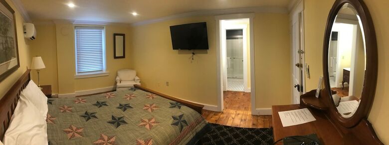 Hotel Stottsville Inn