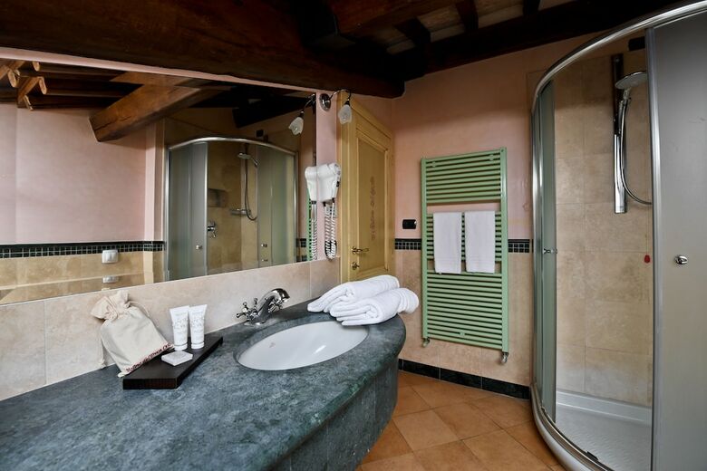Hotel Molino Del Duca Cesi
