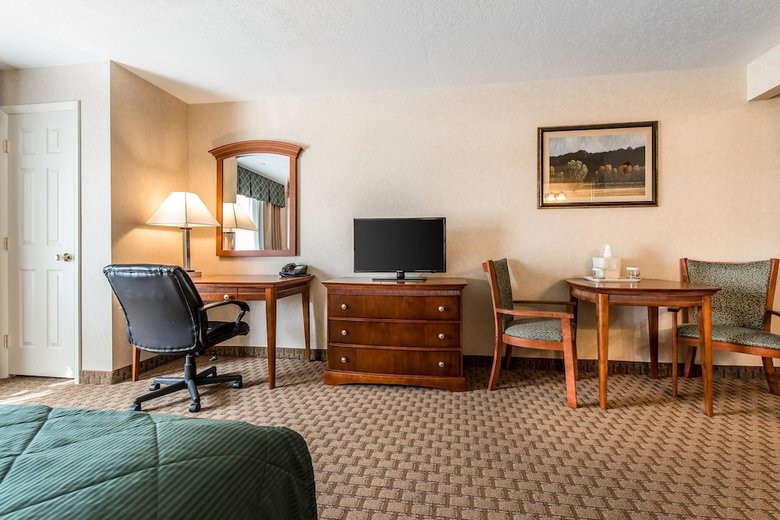 Hotel Baymont By Wyndham Fort Morgan