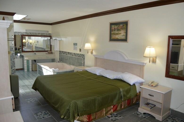 Motel Economy Inn - Akron