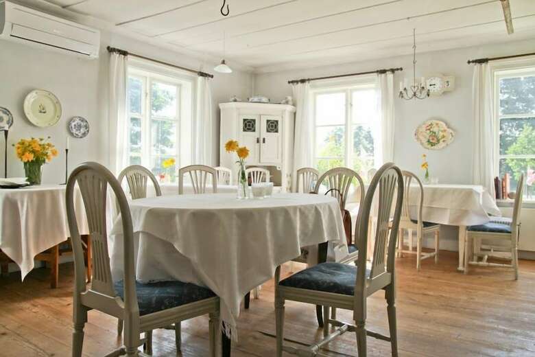 Fr�gsta H�lsingeg�rd Bed & Breakfast