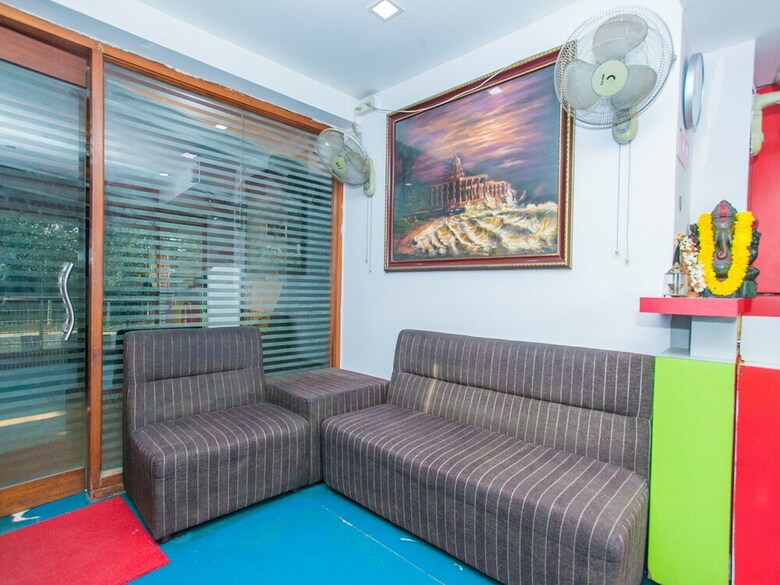 Hotel Oyo 16568 Bhagini Residency