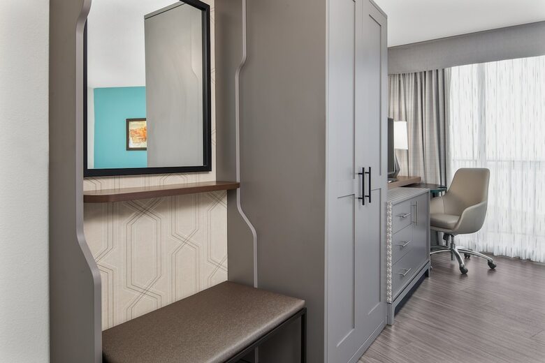 Hotel Holiday Inn Charleston Riverview