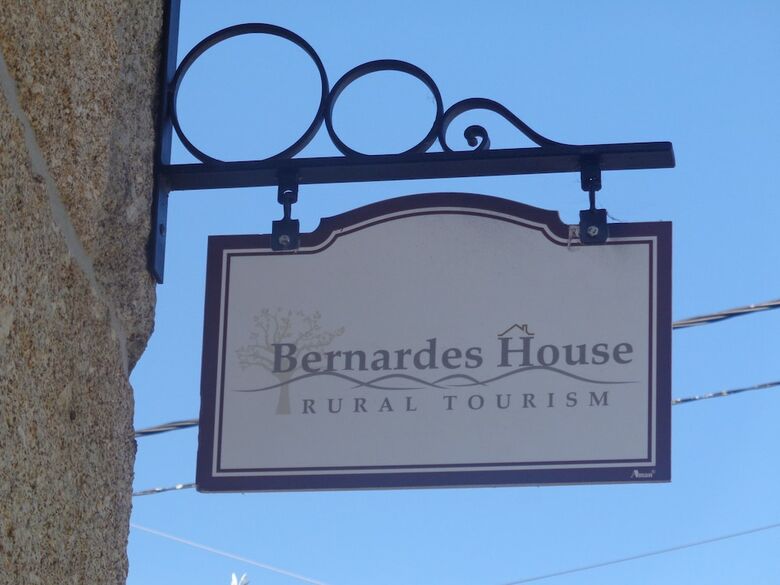 Bernardes House