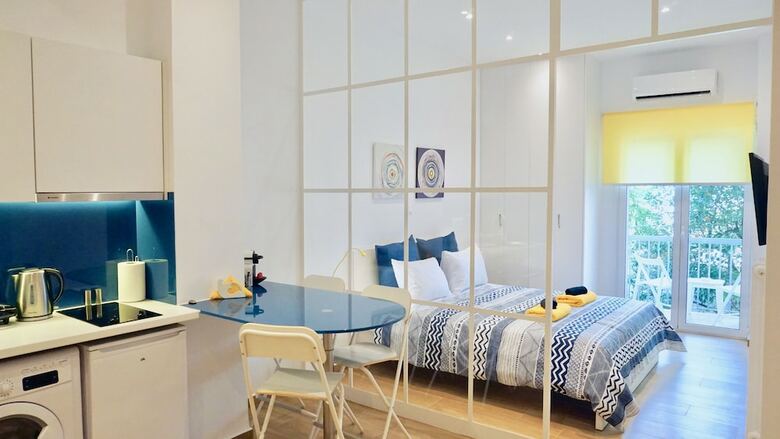 Apartamentos Charming Sunny Studio In Athens