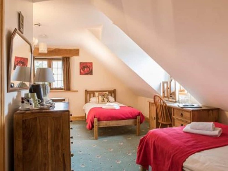 Posada George Inn & Millingbrook Lodge
