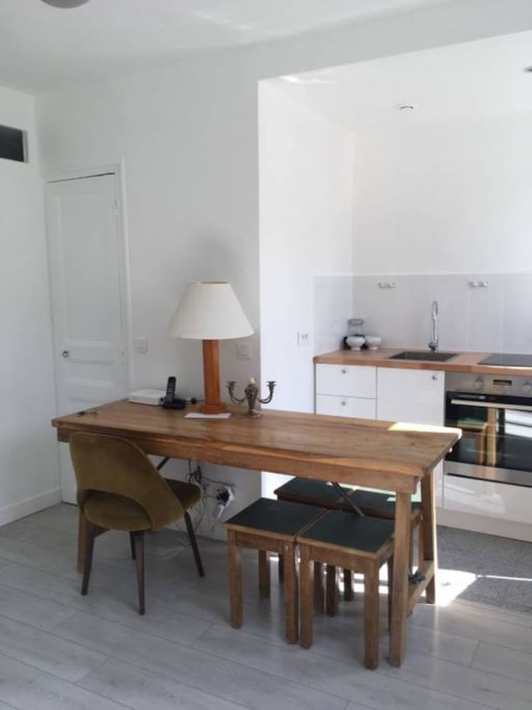 Apartamento Modern Studio In Paris With Balcony