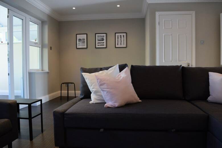 Beautiful Wimbledon 4 Bedroom Family Home