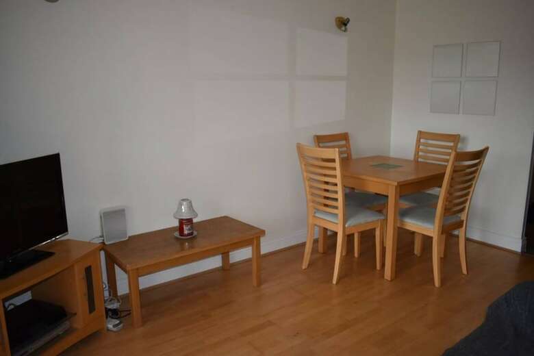 1 Bedroom Apartment In Ranelagh