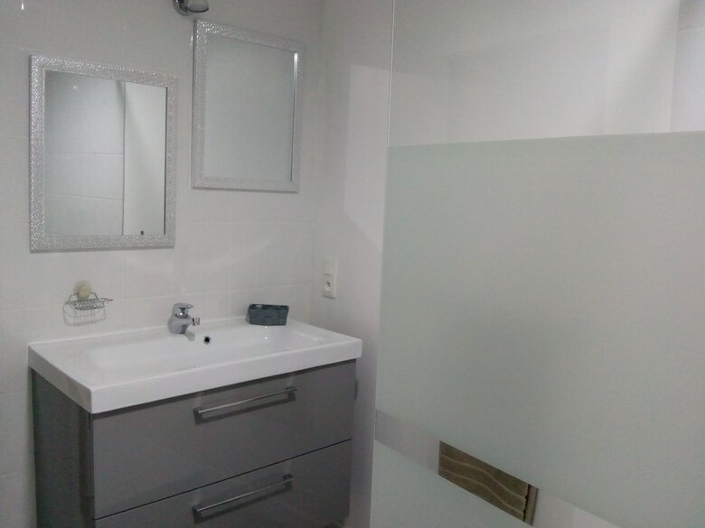 Hotel Le Caf� Des Fleurs Chambres D'h�tes