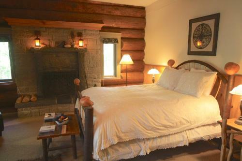 Hotel Trout Point Lodge Of Nova Scotia
