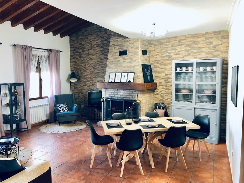 Agroturismo La Barraca de Cul�n