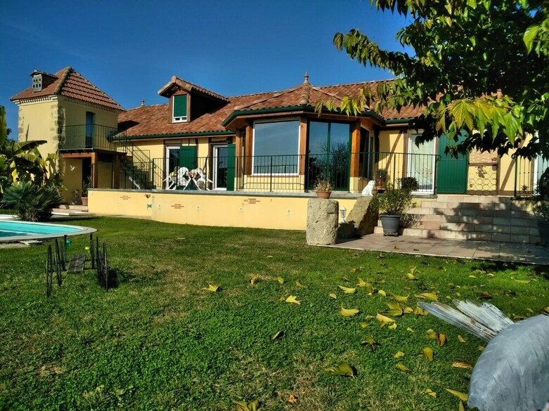 Hotel Las Hourques