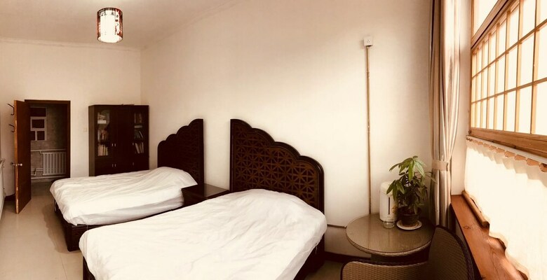 Hotel Manhong's Private Courtyard