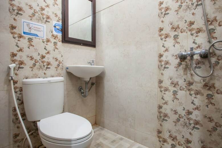 Hotel Reddoorz Syariah Near Basuki Rahmat