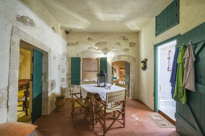 Moundros 1620 Venetian Residence