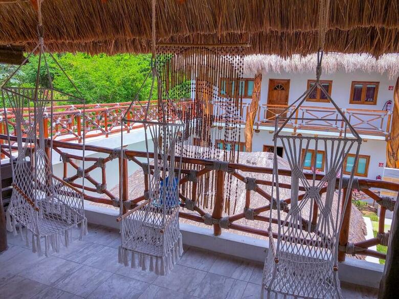 Hotel Hacienda Dos Ojos