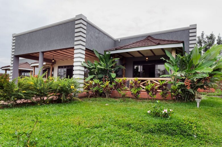 Posada Emburara Farm Lodge