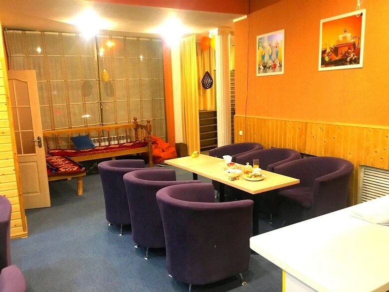 Hostal Apelsin Hostel Almaty