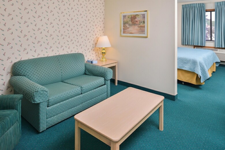 Hotel Americas Best Value Inn & Suites Bluffton